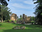 Ruins of the ancient capital (Panama la Vieja)