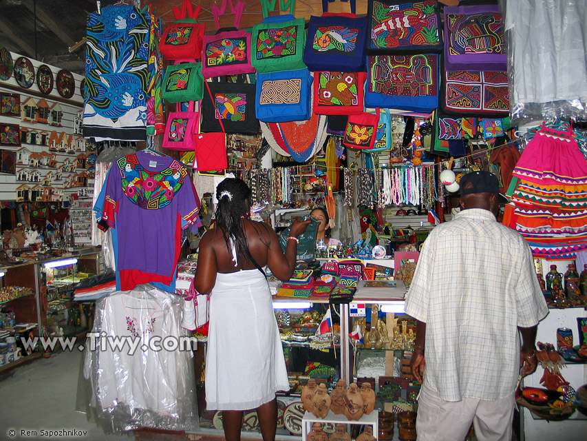 Panamanian souvenirs