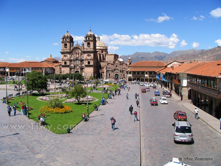 Modern look of central square (Plaza de Armas)