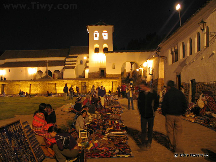 Chinchero indian market at night