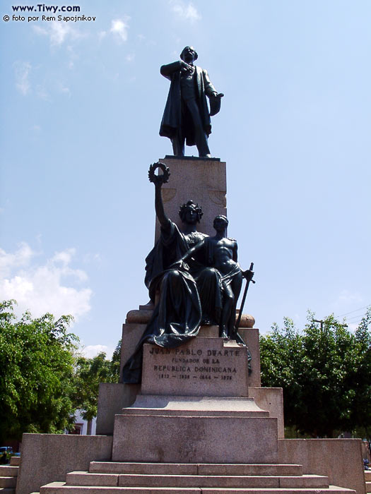 Монумент, посвященный Хуану П. Дуарте