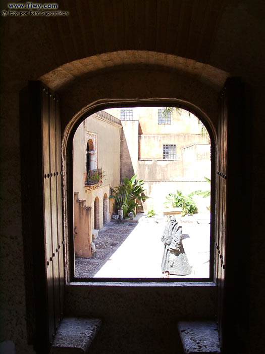 Republica Dominicana, Santo Domingo. Fotos de Zona Colonial.