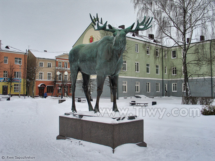The sculpture of "Elk" made by L. Vordermayer