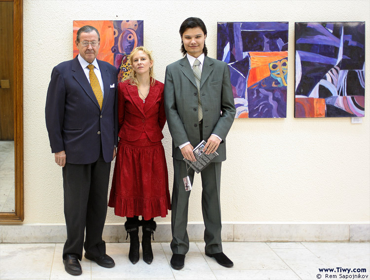 Miguel Santamaría Dávila, Yulia Romanova, Miguel Palacio