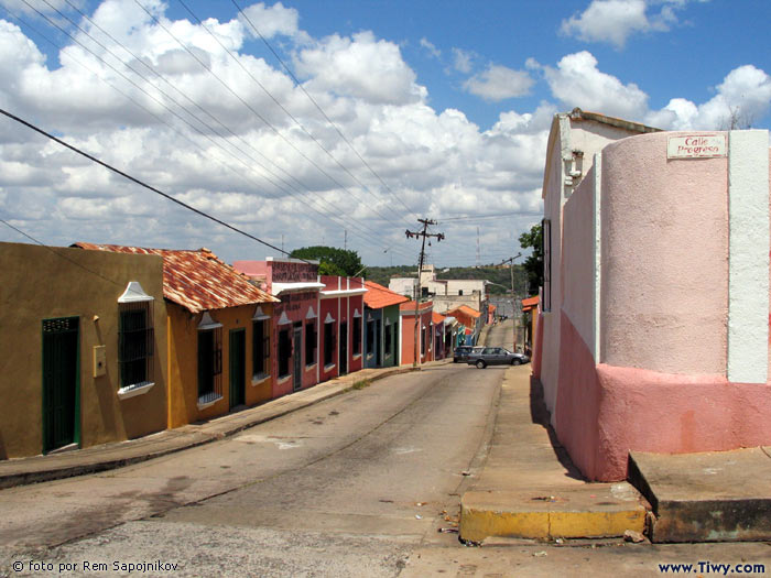 The colonial backstreets of Cuidad Bolivar