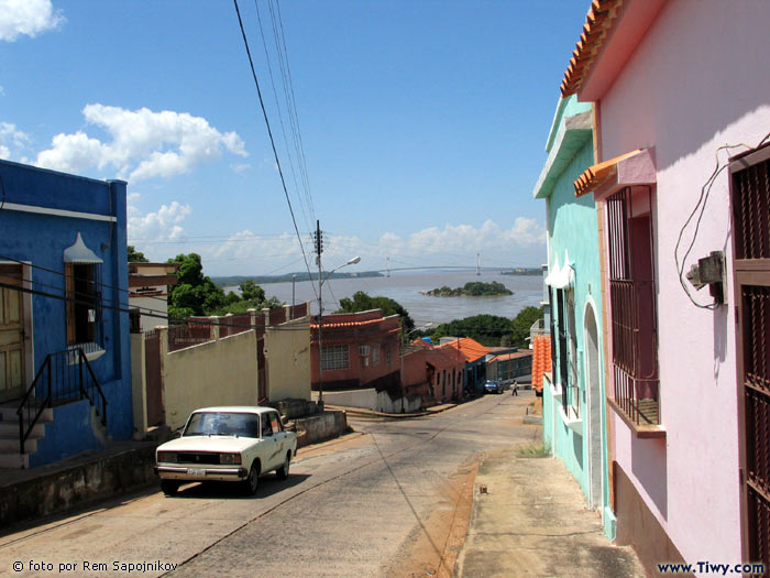 The colonial backstreets of Cuidad Bolivar.