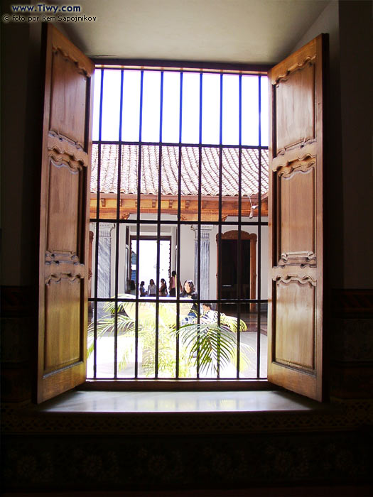 Дом, в котором родился Симон Боливар, Каракас, Венесуэла. 2003г.