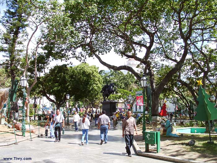 Plaza Simon Bolivar