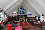 Dentro de la iglesia en el Santuario de José Gregorio Hernández