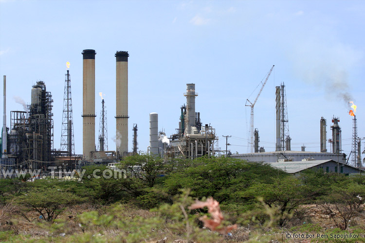 Planta de refinacin de petrleo Cardn